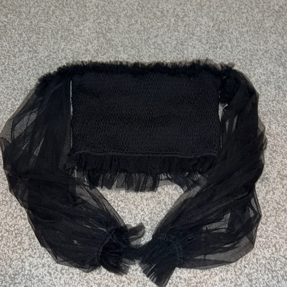 NWOT black off the shoulder crop top! size medium